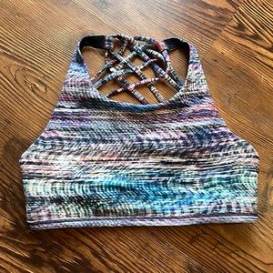 Lululemon sports bra